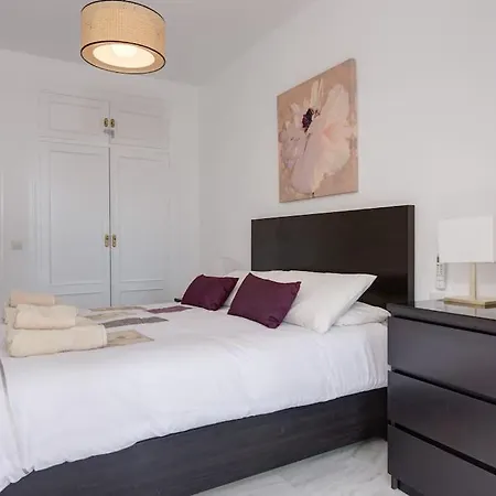 Beautiful Apartment In Torreblanca דירה