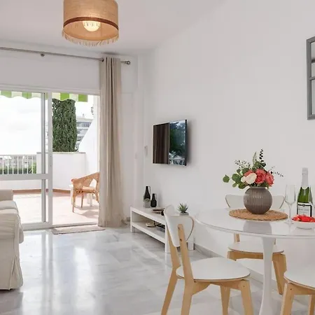 Beautiful Apartment In Torreblanca דירה
